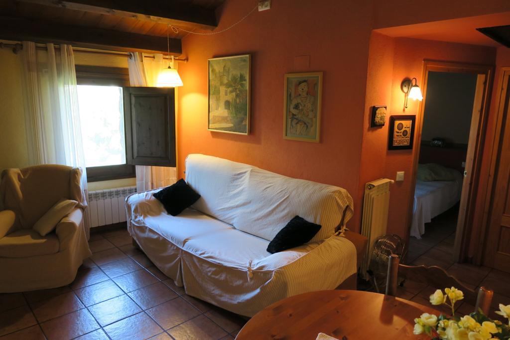 Can Salgueda Santa Pau Room photo